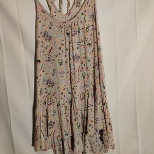 🌼 Floral Print Strappy Tank Top